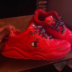 Im selling some old champion i dont wear nomore